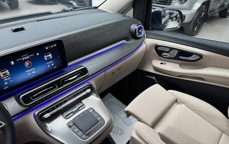 Mercedes-Benz V-Класс, 2026 год, 14 690 000 рублей, 30 фотография