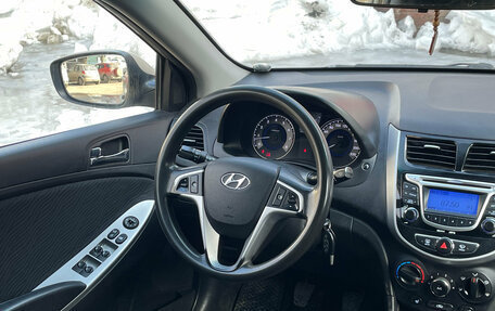 Hyundai Solaris II рестайлинг, 2011 год, 530 000 рублей, 8 фотография