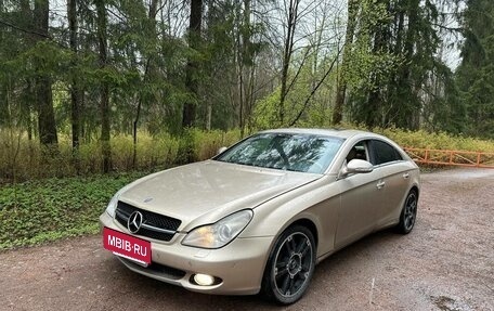 Mercedes-Benz CLS, 2005 год, 780 000 рублей, 2 фотография
