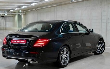 Mercedes-Benz E-Класс, 2018 год, 3 490 000 рублей, 5 фотография