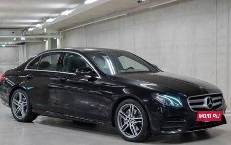 Mercedes-Benz E-Класс, 2018 год, 3 490 000 рублей, 19 фотография