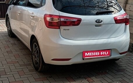 KIA Rio III рестайлинг, 2013 год, 630 000 рублей, 2 фотография