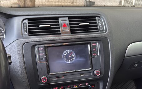 Volkswagen Jetta VI, 2012 год, 870 000 рублей, 7 фотография