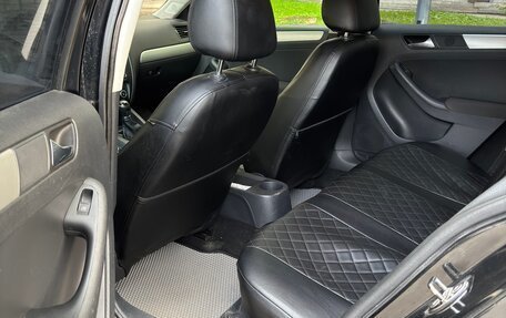 Volkswagen Jetta VI, 2012 год, 870 000 рублей, 12 фотография