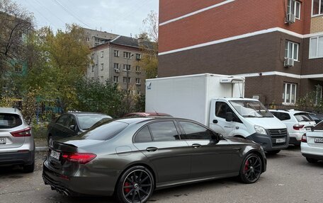 Mercedes-Benz E-Класс, 2019 год, 4 950 000 рублей, 5 фотография