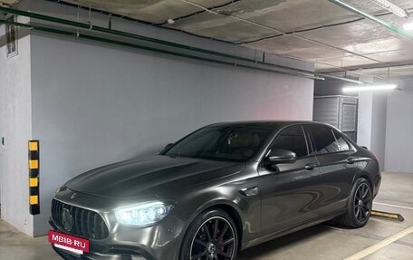 Mercedes-Benz E-Класс, 2019 год, 4 950 000 рублей, 7 фотография