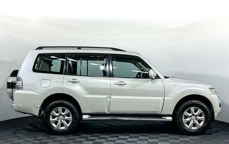 Mitsubishi Pajero IV, 2014 год, 2 247 000 рублей, 4 фотография