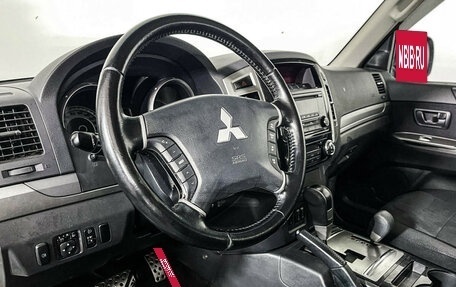 Mitsubishi Pajero IV, 2014 год, 2 247 000 рублей, 13 фотография