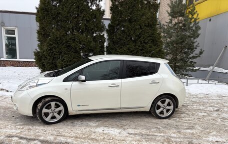 Nissan Leaf I, 2014 год, 940 000 рублей, 2 фотография