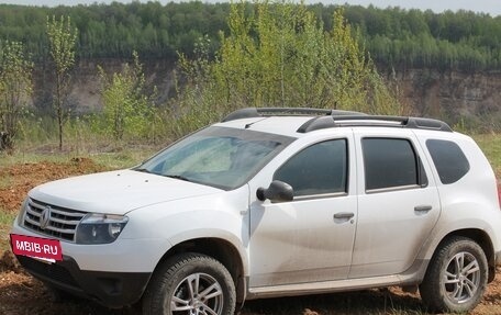 Renault Duster I рестайлинг, 2013 год, 700 000 рублей, 2 фотография