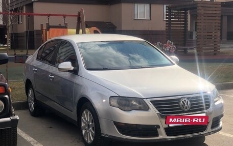 Volkswagen Passat B6, 2006 год, 560 000 рублей, 2 фотография
