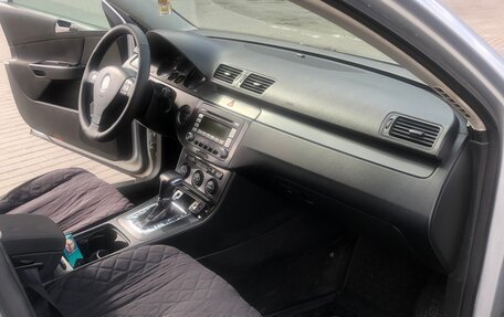 Volkswagen Passat B6, 2006 год, 560 000 рублей, 11 фотография