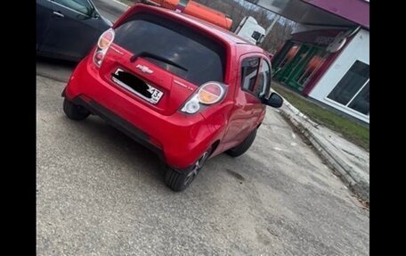 Chevrolet Spark III, 2011 год, 550 000 рублей, 2 фотография