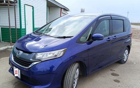 Honda Freed II, 2016 год, 1 395 000 рублей, 3 фотография