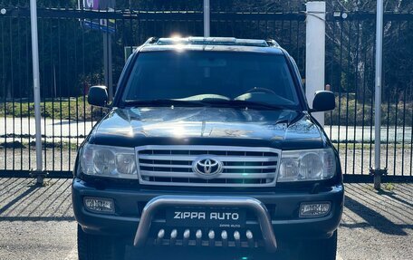 Toyota Land Cruiser 100 рестайлинг 2, 2007 год, 2 799 000 рублей, 2 фотография