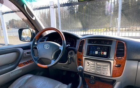 Toyota Land Cruiser 100 рестайлинг 2, 2007 год, 2 799 000 рублей, 9 фотография