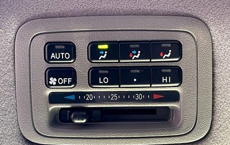 Toyota Land Cruiser 100 рестайлинг 2, 2007 год, 2 799 000 рублей, 25 фотография