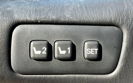 Toyota Land Cruiser 100 рестайлинг 2, 2007 год, 2 799 000 рублей, 19 фотография