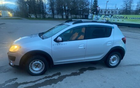 Renault Sandero II рестайлинг, 2018 год, 960 000 рублей, 7 фотография