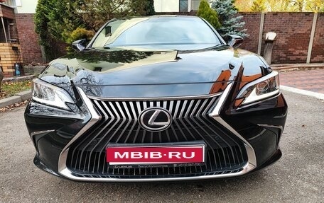 Lexus ES VII, 2018 год, 3 900 000 рублей, 1 фотография