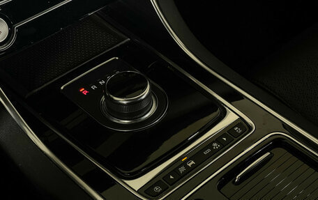 Jaguar XF II, 2019 год, 2 850 000 рублей, 17 фотография