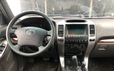 Toyota Land Cruiser Prado 120 рестайлинг, 2004 год, 1 550 000 рублей, 5 фотография