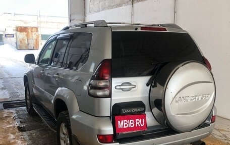 Toyota Land Cruiser Prado 120 рестайлинг, 2004 год, 1 550 000 рублей, 3 фотография