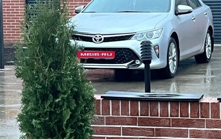 Toyota Camry, 2015 год, 2 080 000 рублей, 2 фотография