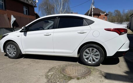 Hyundai Solaris II рестайлинг, 2021 год, 1 350 000 рублей, 7 фотография