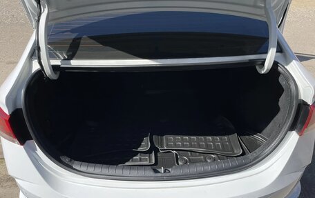 Hyundai Solaris II рестайлинг, 2021 год, 1 350 000 рублей, 17 фотография