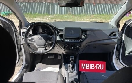 Hyundai Solaris II рестайлинг, 2021 год, 1 350 000 рублей, 14 фотография