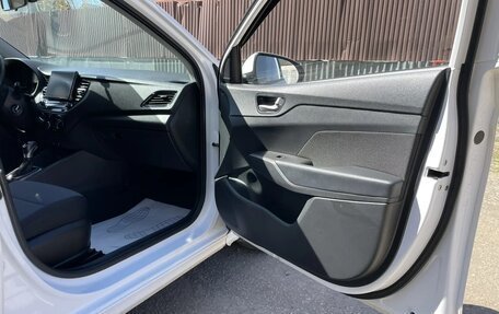 Hyundai Solaris II рестайлинг, 2021 год, 1 350 000 рублей, 18 фотография