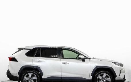 Toyota RAV4, 2021 год, 3 378 000 рублей, 3 фотография