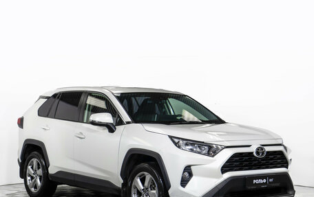 Toyota RAV4, 2021 год, 3 378 000 рублей, 2 фотография
