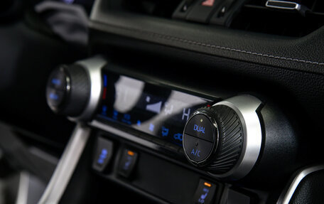 Toyota RAV4, 2021 год, 3 378 000 рублей, 14 фотография