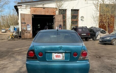 Lexus IS II рестайлинг 2, 1999 год, 270 000 рублей, 5 фотография