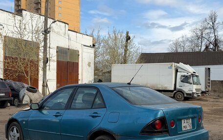 Lexus IS II рестайлинг 2, 1999 год, 270 000 рублей, 4 фотография