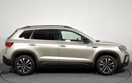 Volkswagen Taos, 2021 год, 2 480 000 рублей, 4 фотография