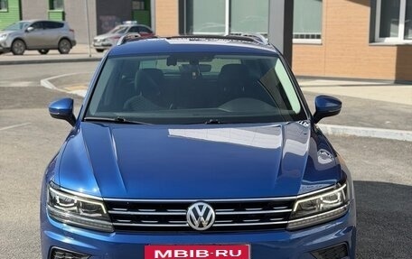 Volkswagen Tiguan II, 2018 год, 2 600 000 рублей, 6 фотография