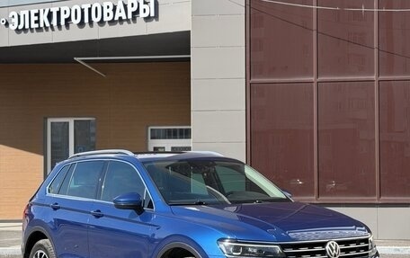 Volkswagen Tiguan II, 2018 год, 2 600 000 рублей, 4 фотография