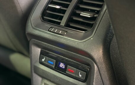 Volkswagen Tiguan II, 2018 год, 2 600 000 рублей, 28 фотография