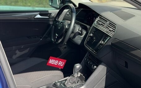 Volkswagen Tiguan II, 2018 год, 2 600 000 рублей, 30 фотография