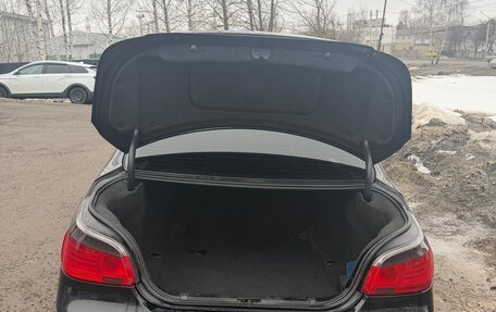 BMW 5 серия, 2004 год, 780 000 рублей, 10 фотография