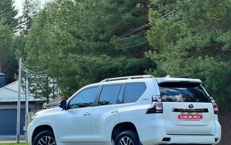 Toyota Land Cruiser Prado 150 рестайлинг 2, 2022 год, 7 290 000 рублей, 8 фотография