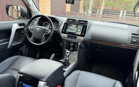 Toyota Land Cruiser Prado 150 рестайлинг 2, 2022 год, 7 290 000 рублей, 19 фотография