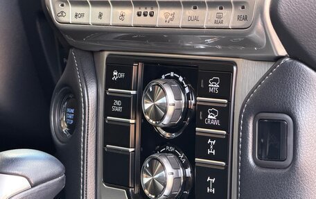 Toyota Land Cruiser Prado 150 рестайлинг 2, 2022 год, 7 290 000 рублей, 24 фотография