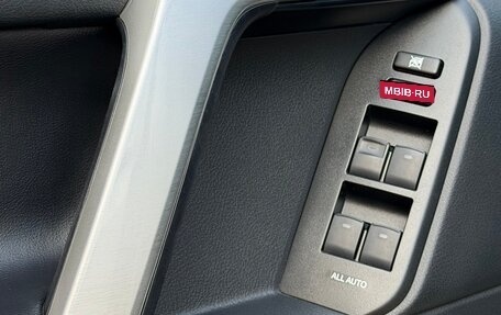 Toyota Land Cruiser Prado 150 рестайлинг 2, 2022 год, 7 290 000 рублей, 27 фотография