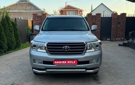 Toyota Land Cruiser 200, 2011 год, 2 750 000 рублей, 2 фотография