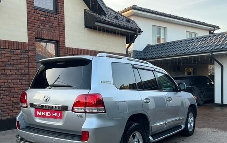 Toyota Land Cruiser 200, 2011 год, 2 750 000 рублей, 4 фотография