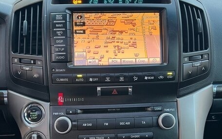 Toyota Land Cruiser 200, 2011 год, 2 750 000 рублей, 13 фотография